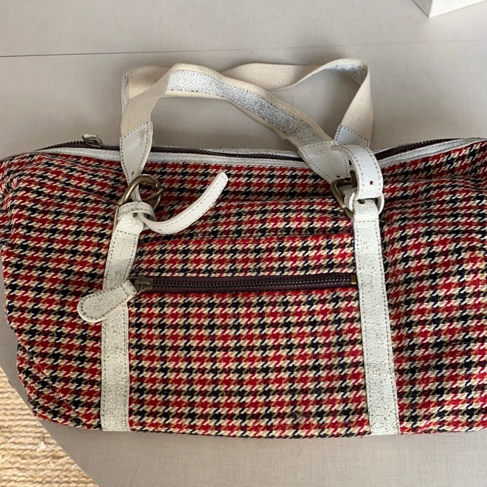 Fall , houndstooth wool bag